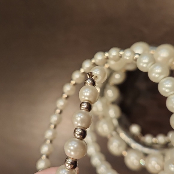 6 Tier, Faux Pearl Cuff Braclet - Picture 6 of 11